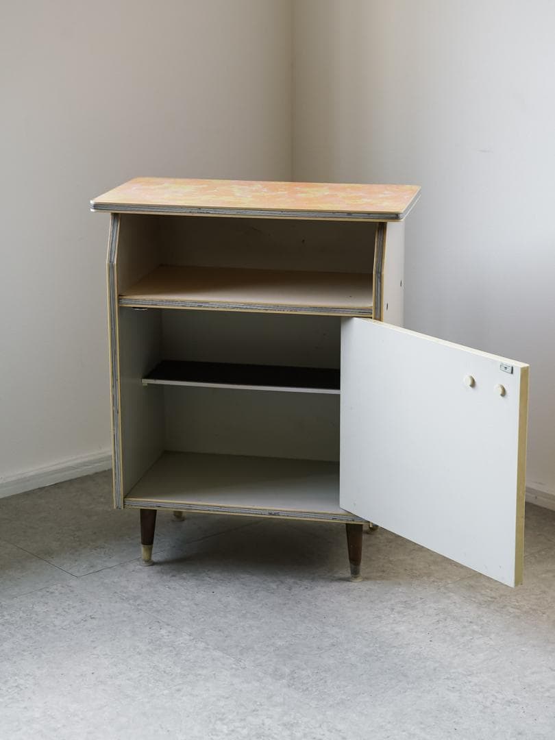 60-70's レトロポップ 花柄 キャビネット 収納ボード 昭和レトロ