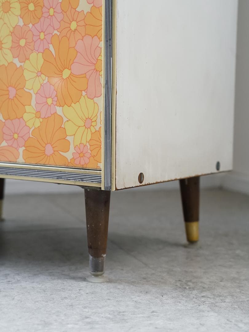 60-70's レトロポップ 花柄 キャビネット 収納ボード 昭和レトロ