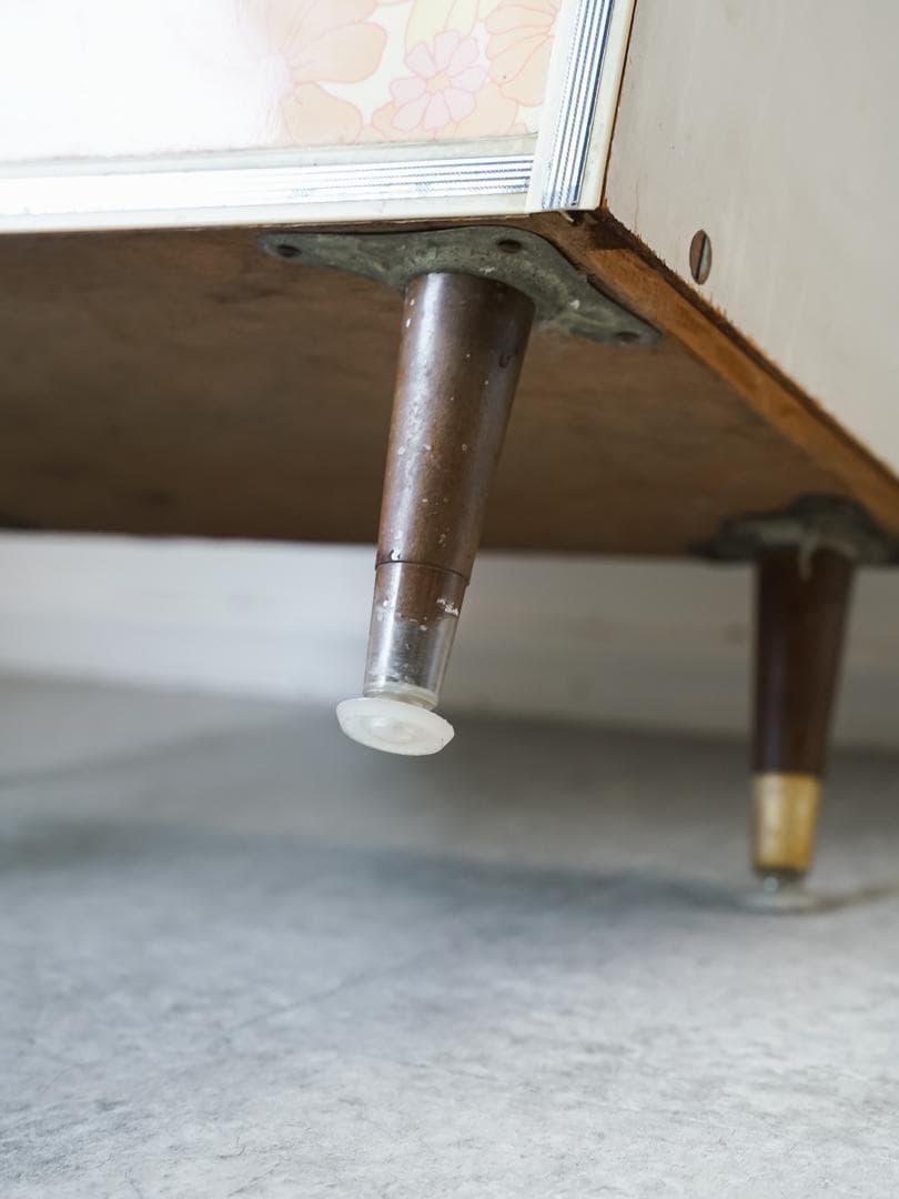 60-70's レトロポップ 花柄 キャビネット 収納ボード 昭和レトロ