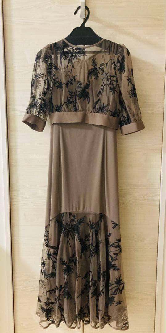 【新品】ドリードール 結婚式 バイカラーエンブロイダリーセットドレス　モカ/M