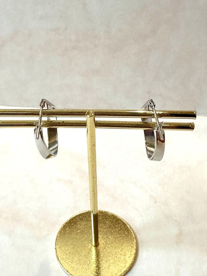 ジュエリーツツミ TSUTSUMI K10ホワイトゴールドピアス