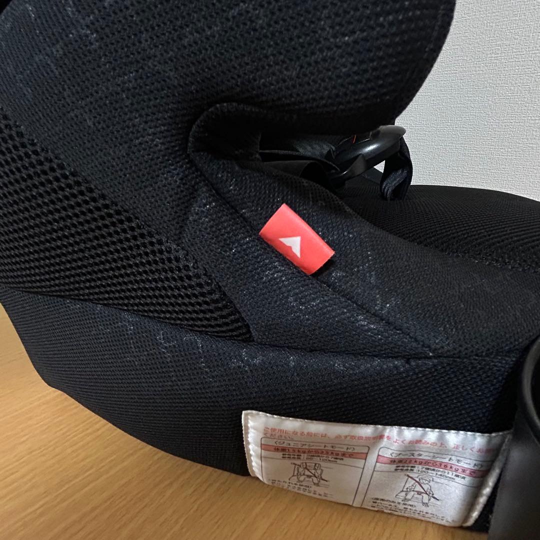 アップリカ エアグルーヴ プラス ストリングブラック ジュニアシート