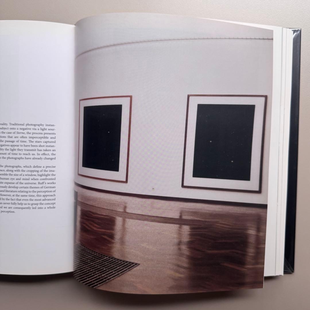 アート・デザイン・音楽 Thomas Ruff