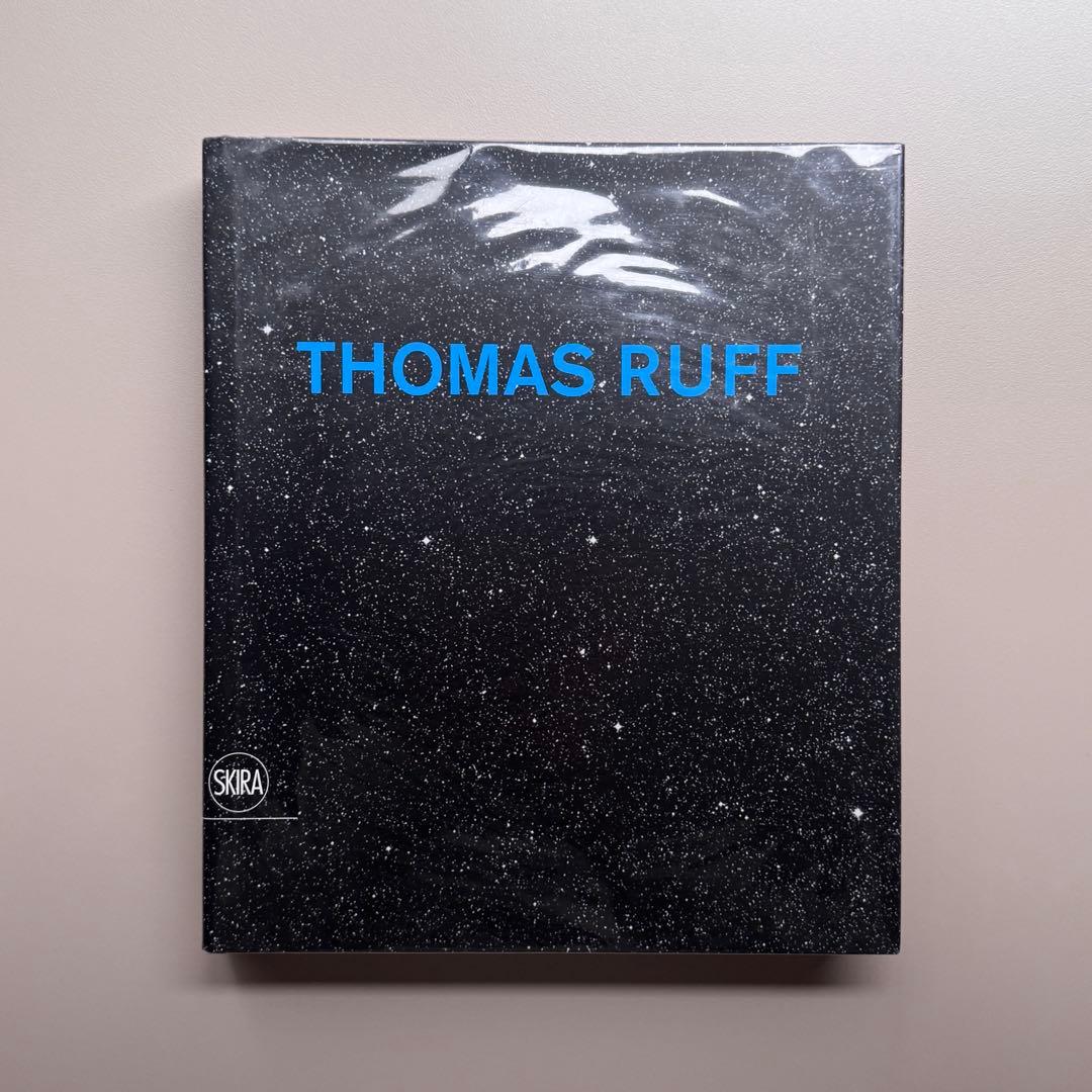 アート・デザイン・音楽 Thomas Ruff