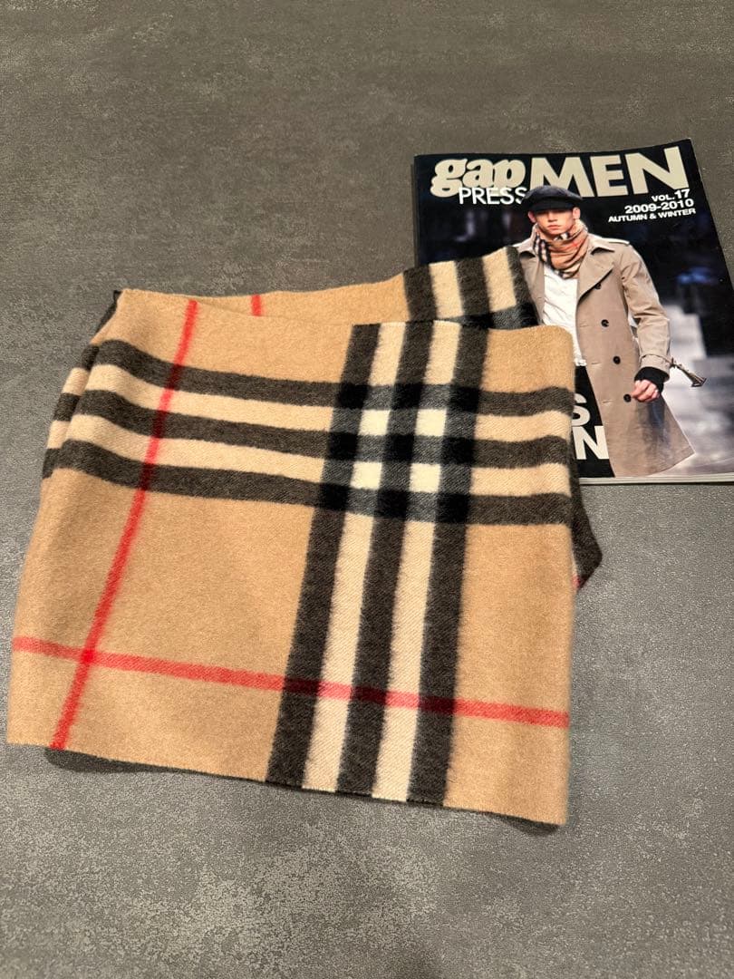 土日特価バーバリープローサム　カシミヤ　スヌード　マフラー