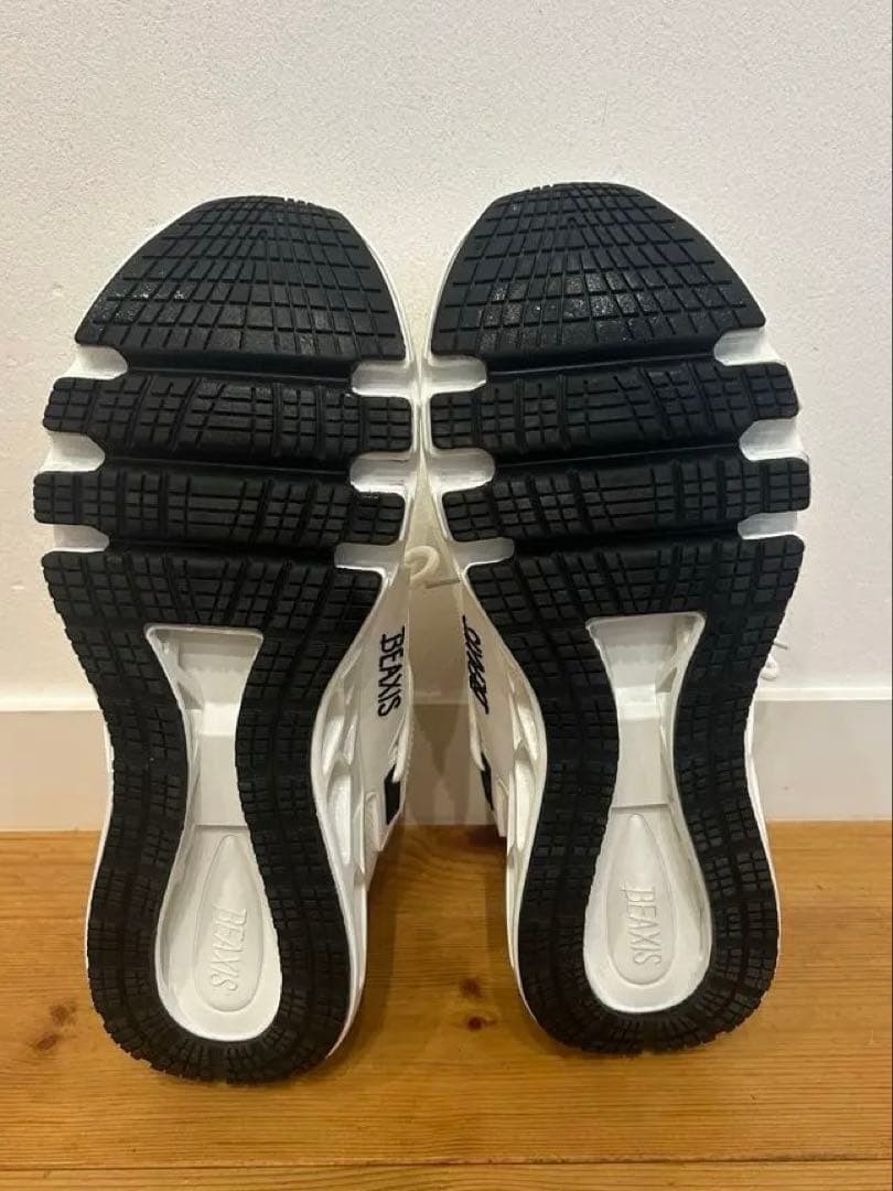 新品未使用　BEAXIS ホワイト スニーカー 24