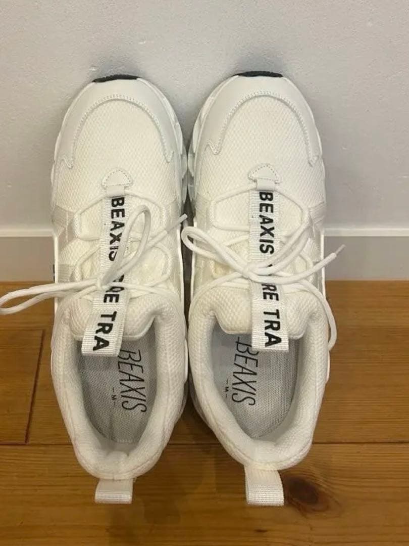新品未使用　BEAXIS ホワイト スニーカー 24