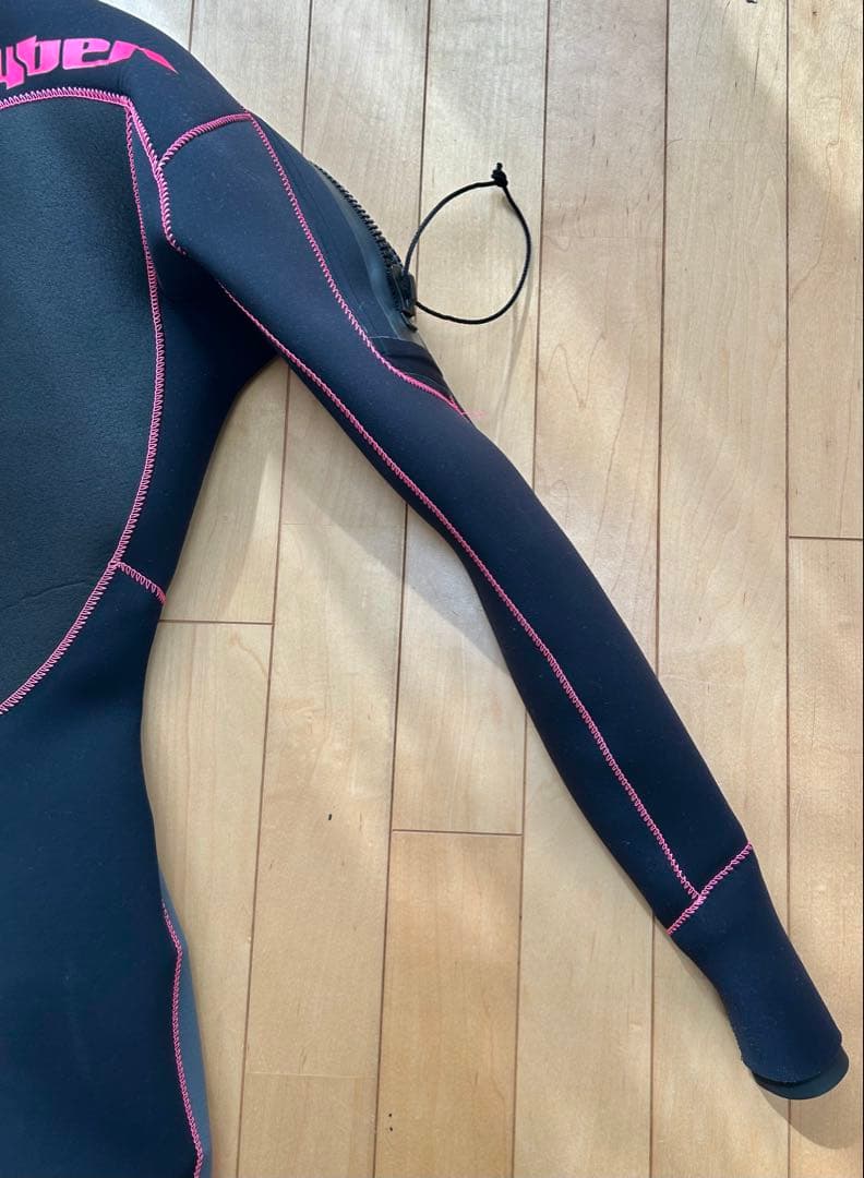 [美品]サイバーシールドウェットスーツドライスーツ4mmMRサイズレディース