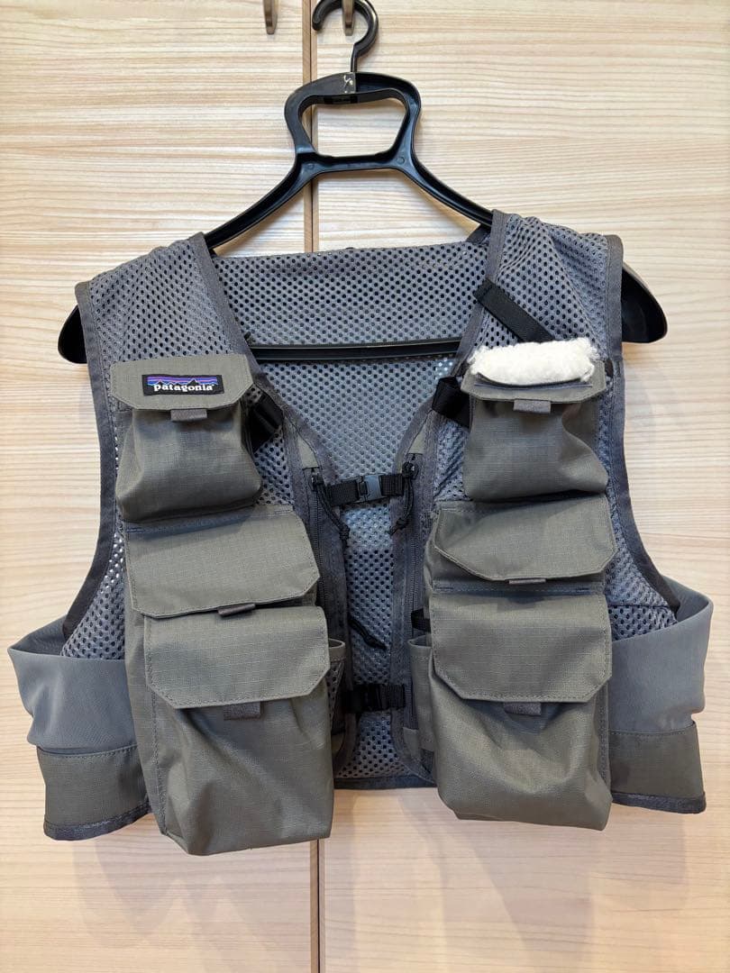 patagonia フィッシングベスト グレー