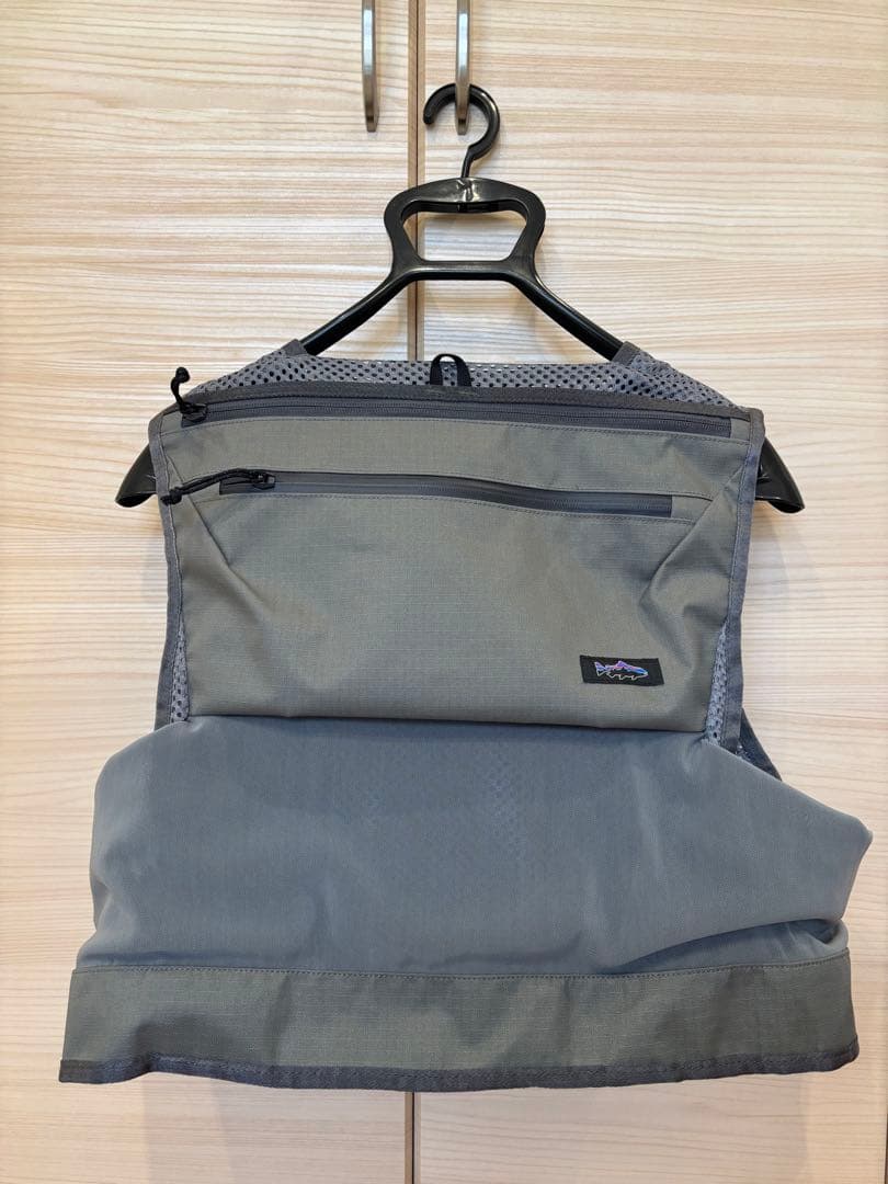 patagonia フィッシングベスト グレー