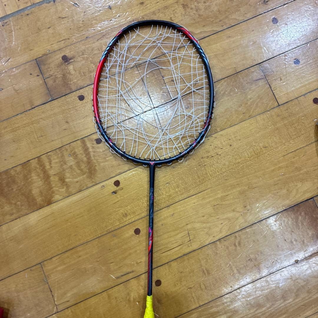 美品 スラスター リューガ メタリック 4U5