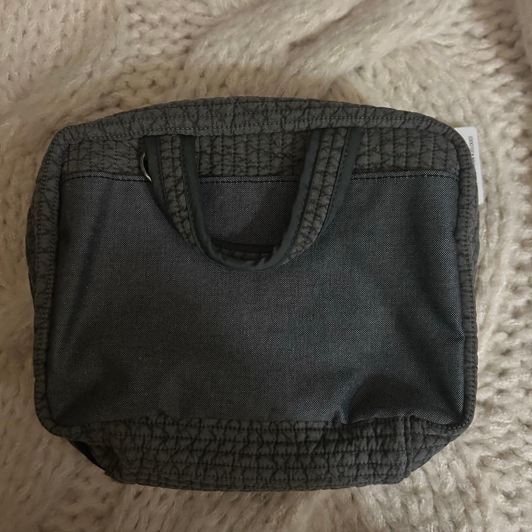 familiar ファミリア ピオヌンナル ポーチ