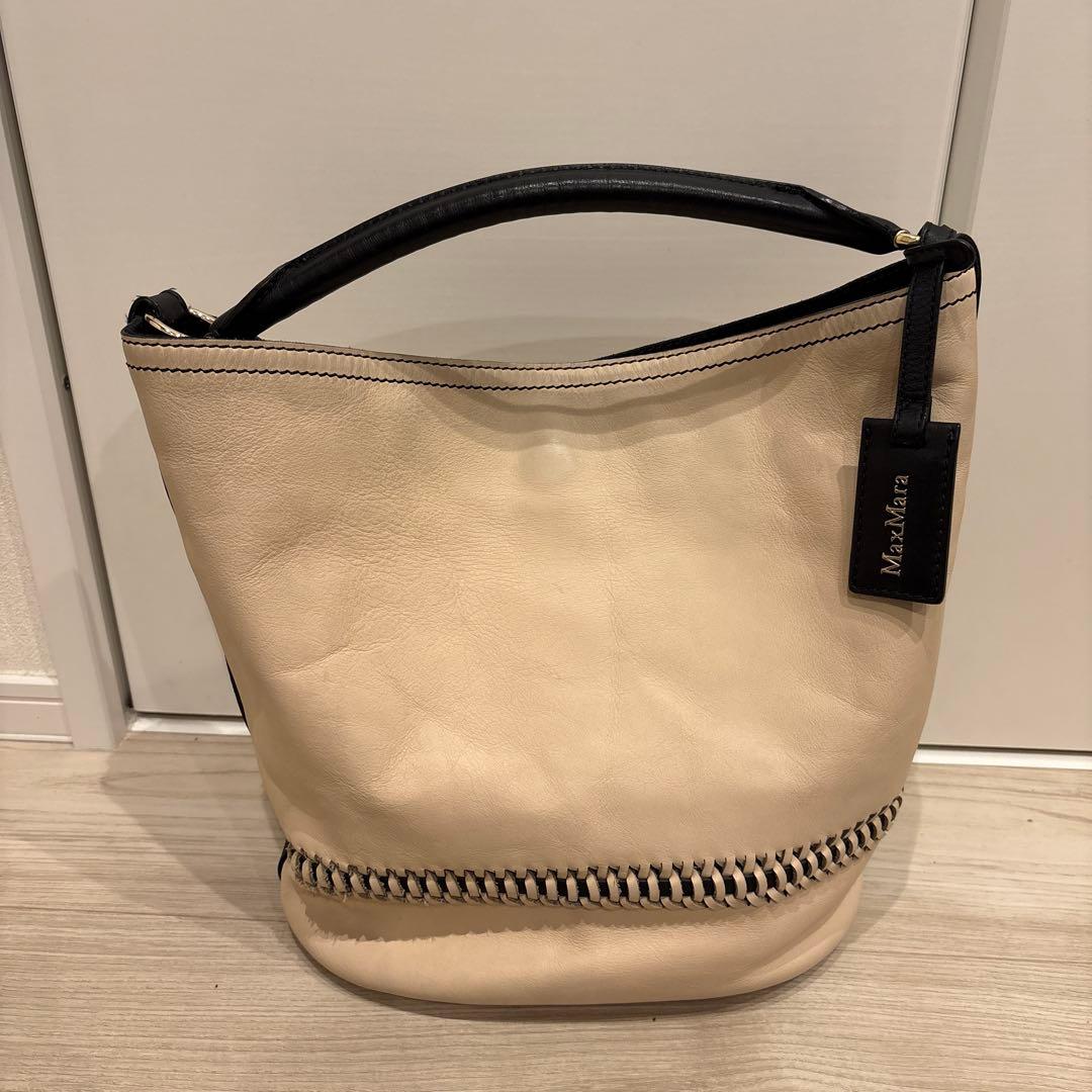 美品MaxMara マックスマーラクリーム色 アイボリーレザー ショルダーバッグ