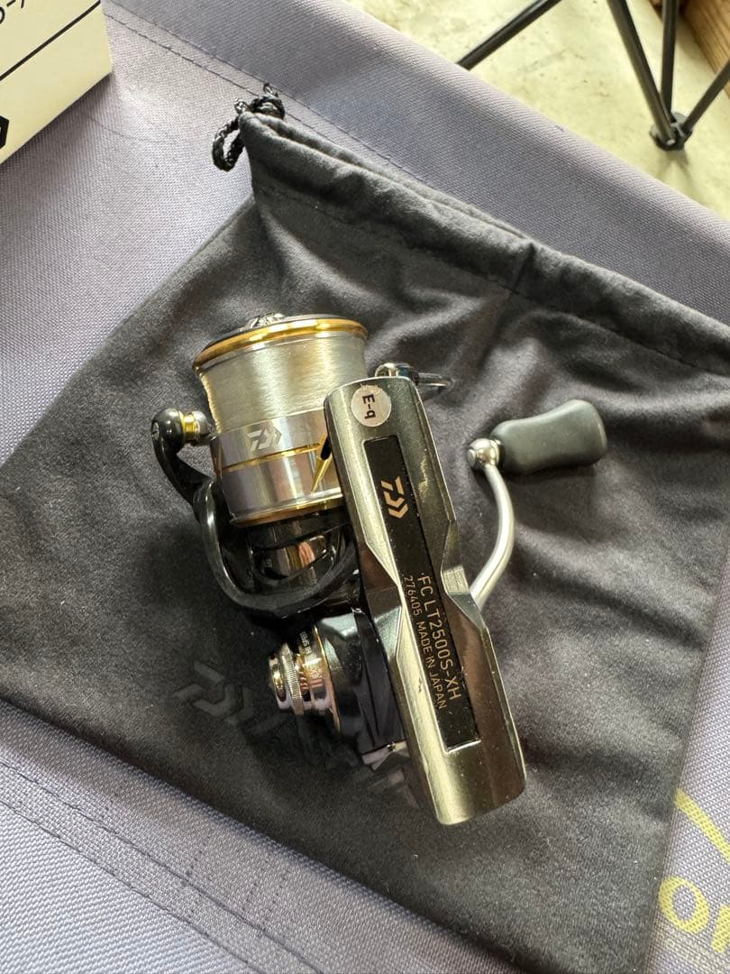 Daiwa LUVIAS FC LT2500S-XH スピニングリール