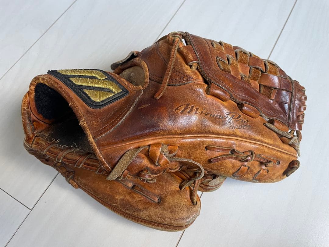 Mizuno ミズノプロオーダービッグM 硬式グローブ 右投げ用　オールラウンド
