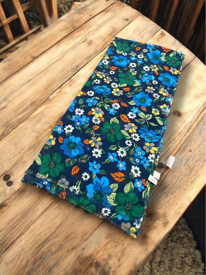 アンドレアズ大判ストール 　19 andrea's 47 カシミヤ大判ストール