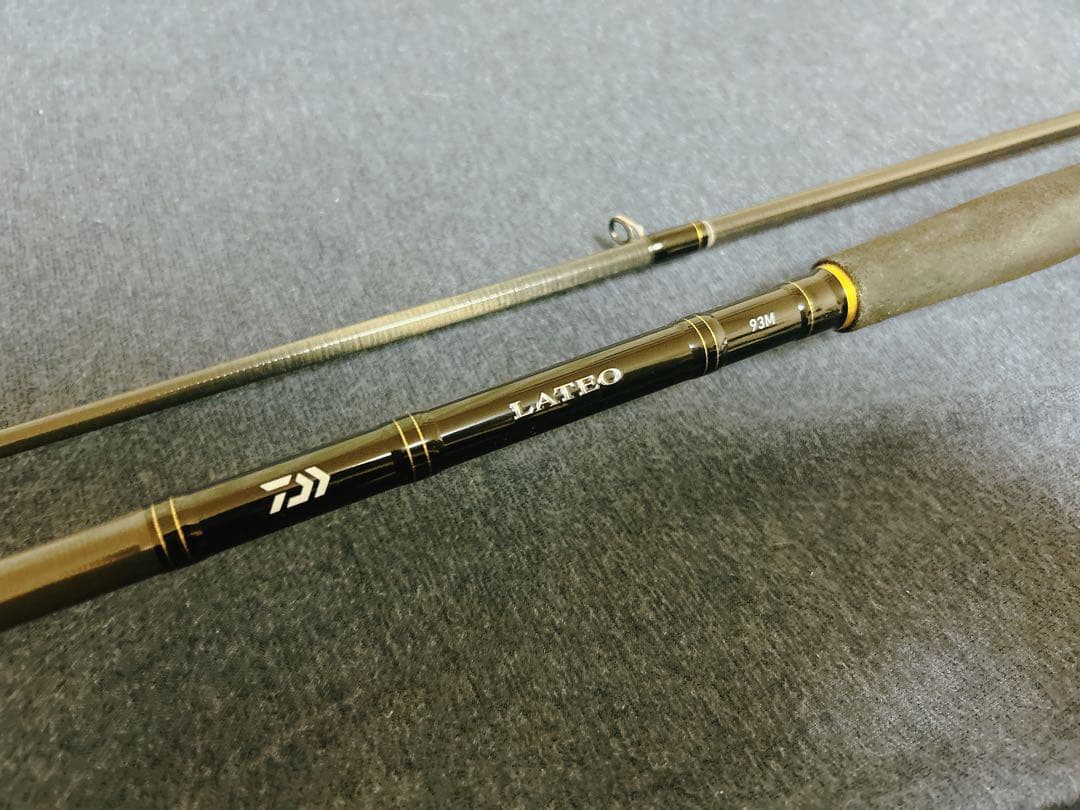 【美品】ダイワ シーバス ラテオ 93M 2ピース 箱とロッドケース、保証書付き