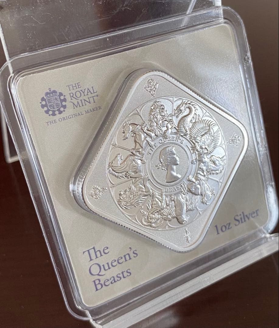 ☆大人気品薄☆クイーンズビースト コンプリーター 1オンス シルバーバー