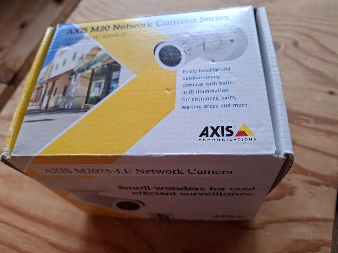 AXISネットワークカメラ　M2025-LE Network Camera