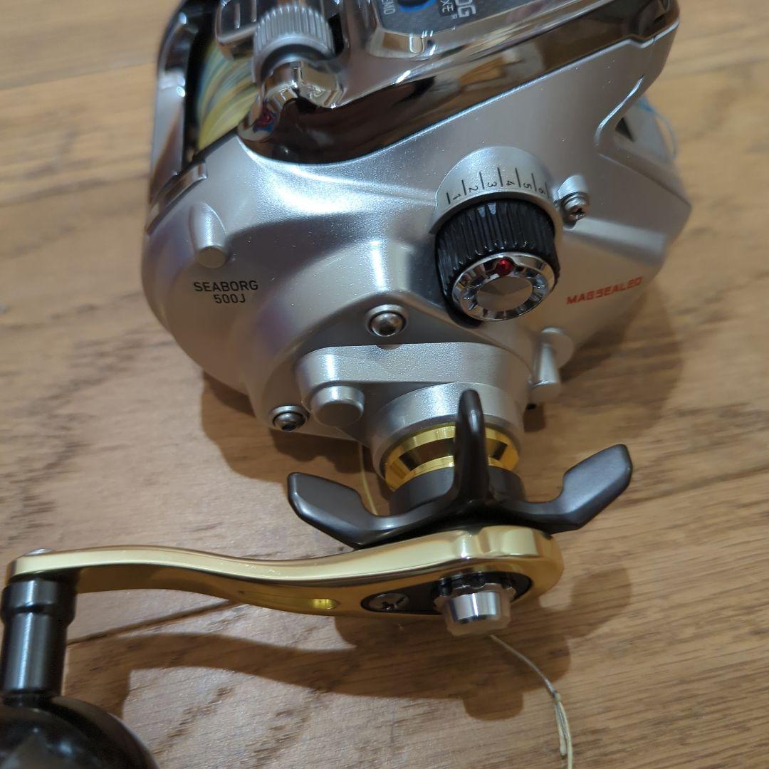 ダイワ、シーボーグ500jと電源コード付き