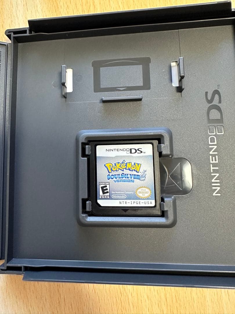ポケモン ソウルシルバー SS 北米版 nintendoDS