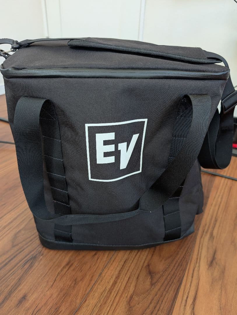 Electro-Voice EV Evers8　バック、純正バッテリー同梱