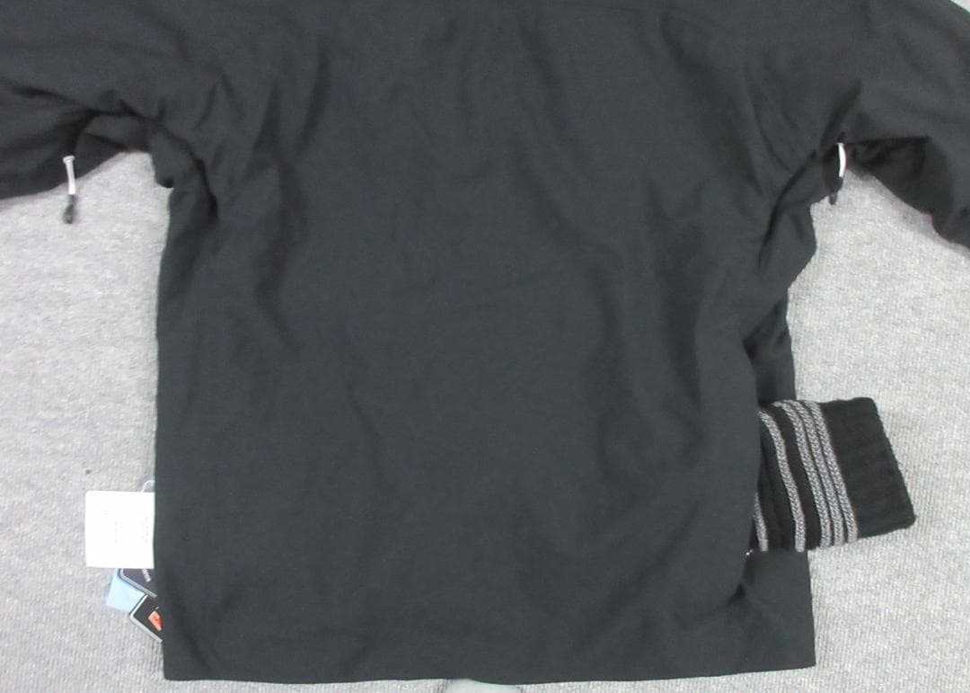 未使用　オンヨネ　Lサイズ　デモ　ジャケット　　黒