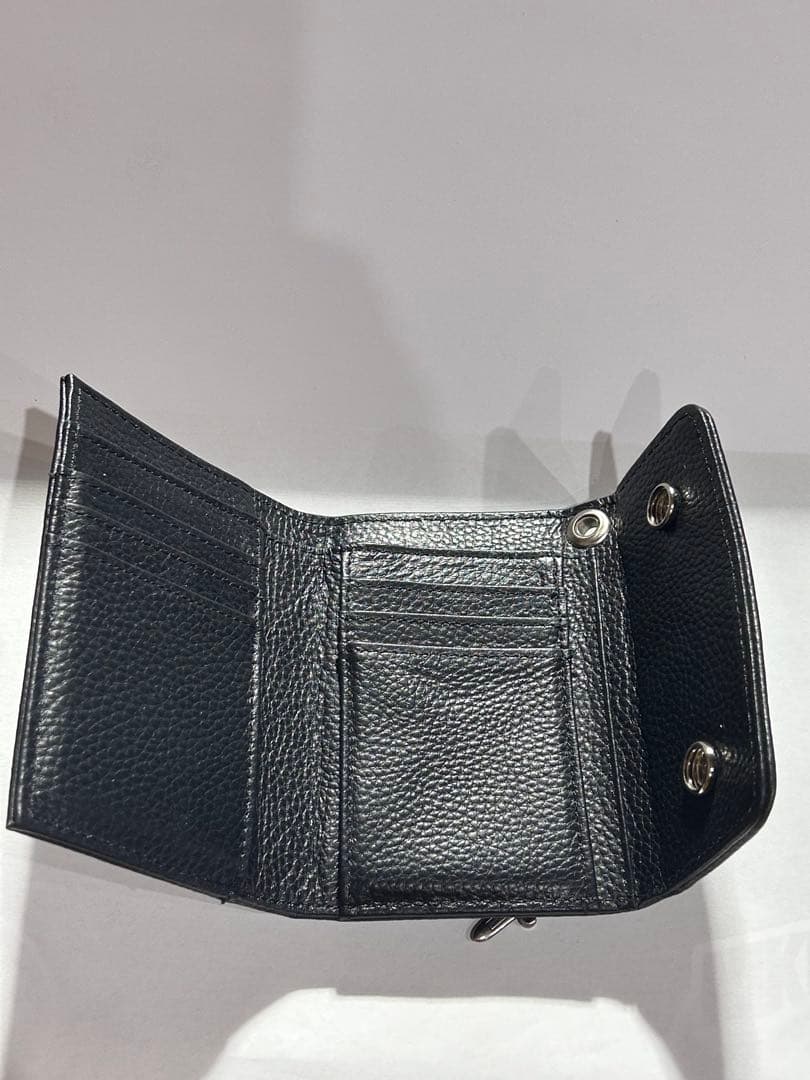 ブラックレザー　三つ折り財布　ウォレット　黒