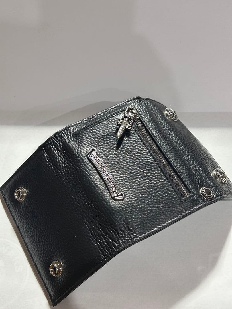 ブラックレザー　三つ折り財布　ウォレット　黒