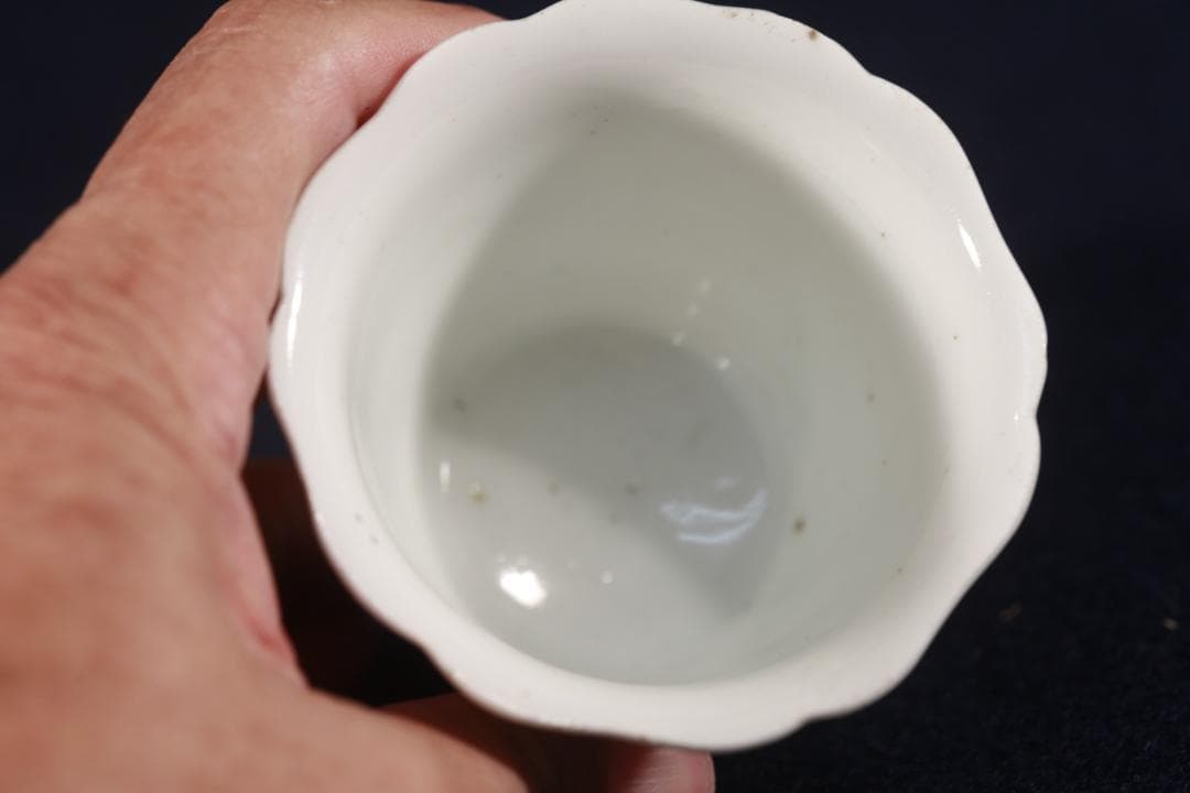 346　古伊万里白磁輪花型蕎麦猪口　江戸前期