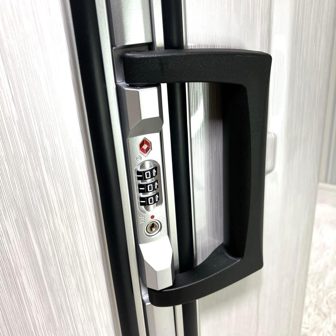 未使用級✨　ACE.　ボルケーノ　キャリーケース　4輪　ダイヤルロック　TSA