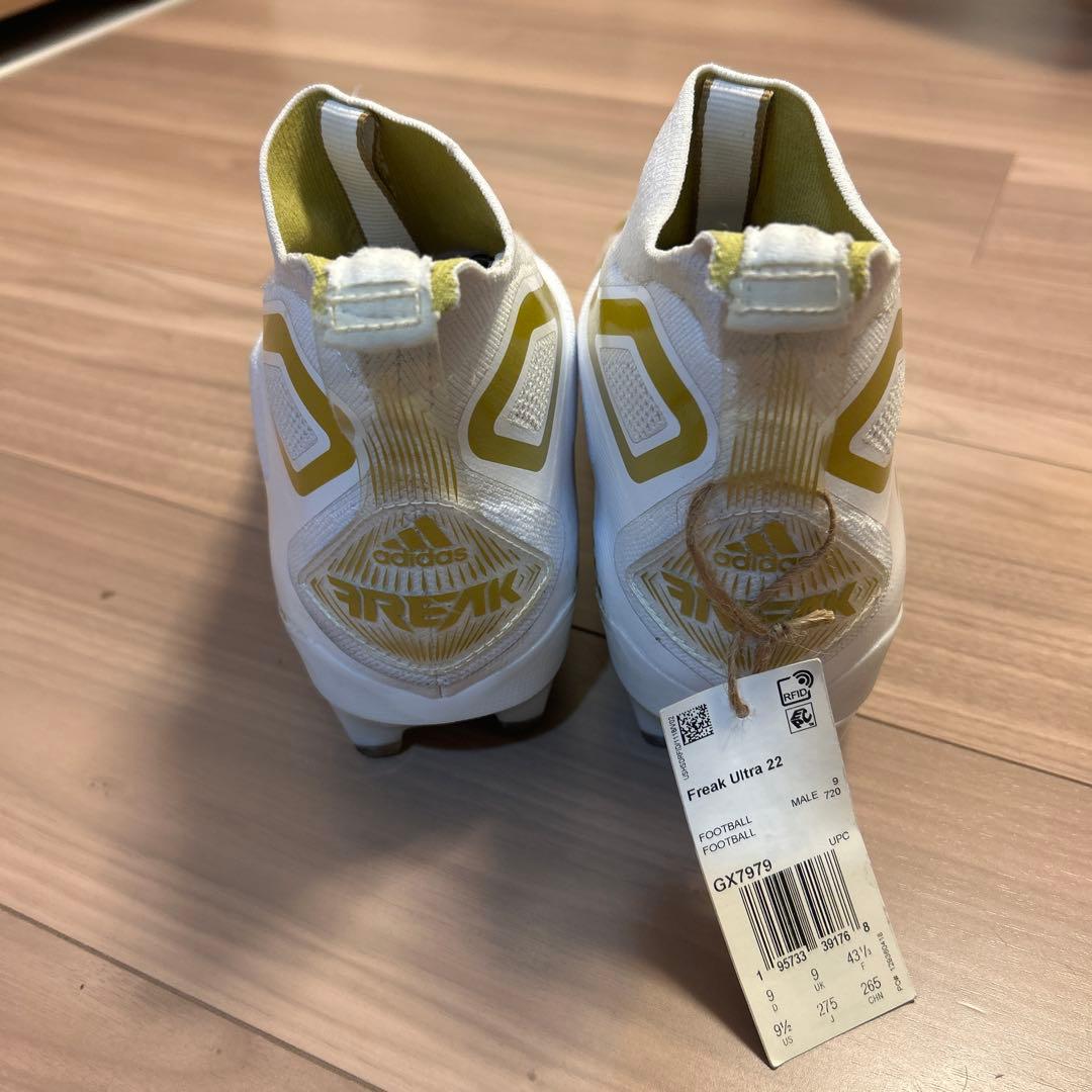 Freak Ultra22 adidas アメリカンフットボール スパイク