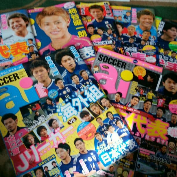 サッカーアイ切り抜き