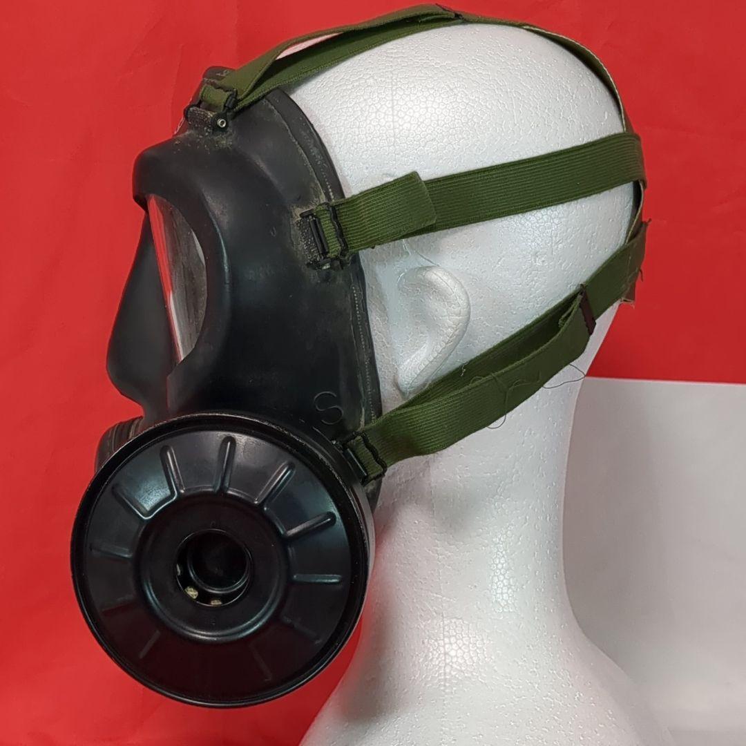 イギリス軍S6ガスマスク 81年製（バッグ付き）