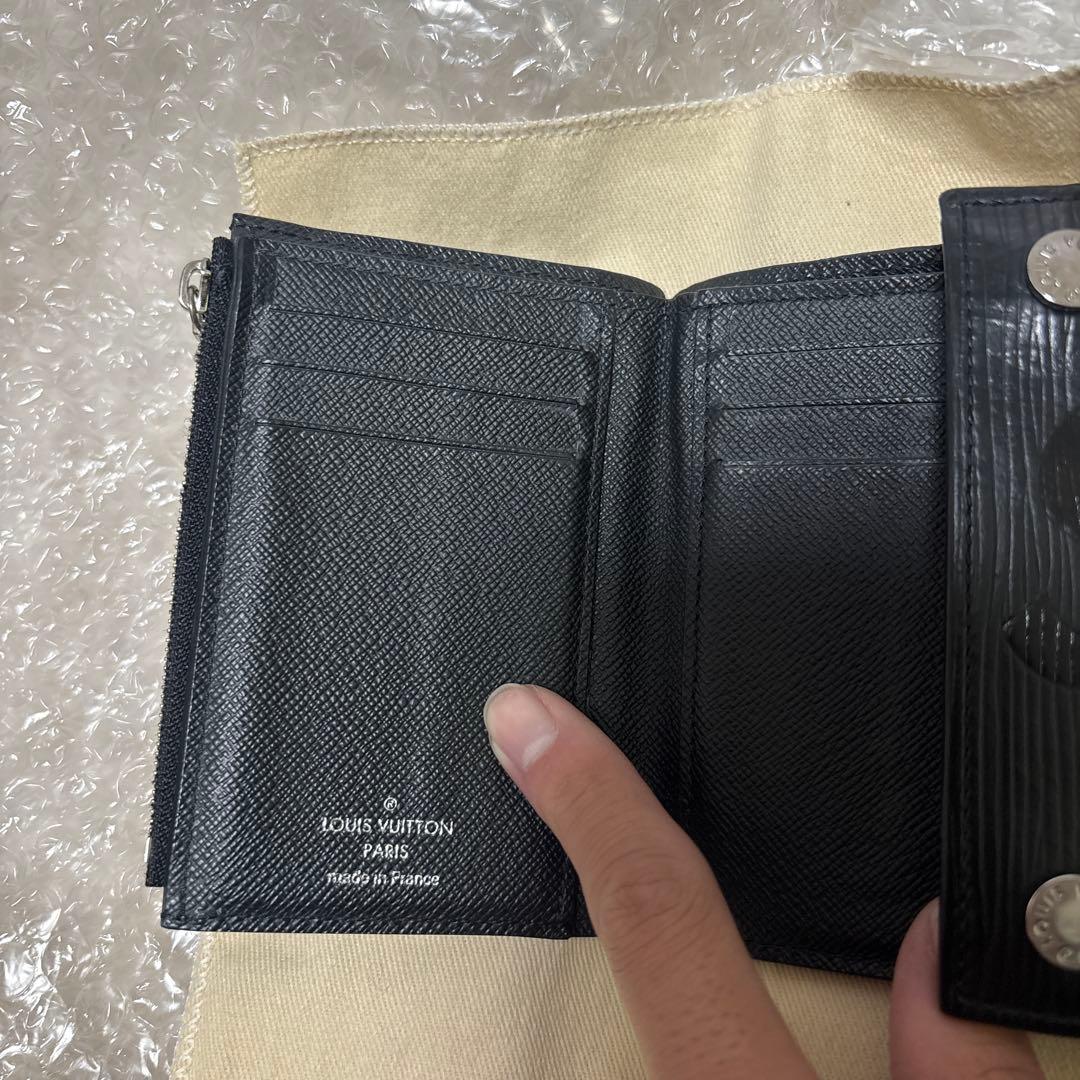 LOUIS VUITTON ルイヴィトン シュプリ ーム Supreme 折財布