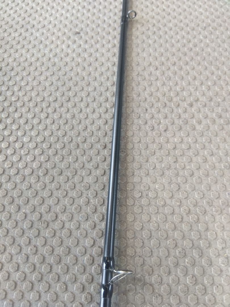 がまかつ　ラグゼサーミス666ーR