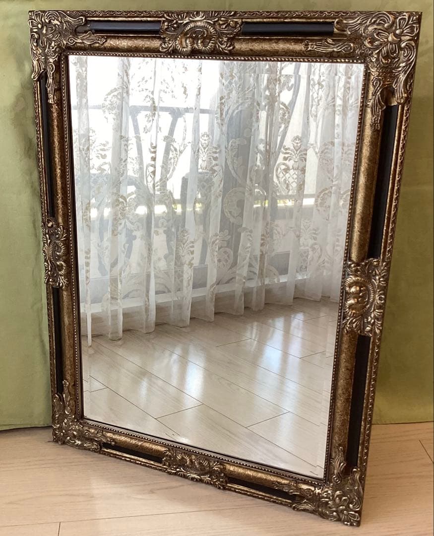 クラシック装飾　壁掛け鏡　62✖️82 大きめ　縦・横両用