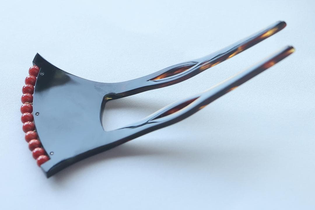 マ*ハ様 高級！ K18 赤珊瑚 本鼈甲 簪 バチ型 刻印あり 慶事 婚礼