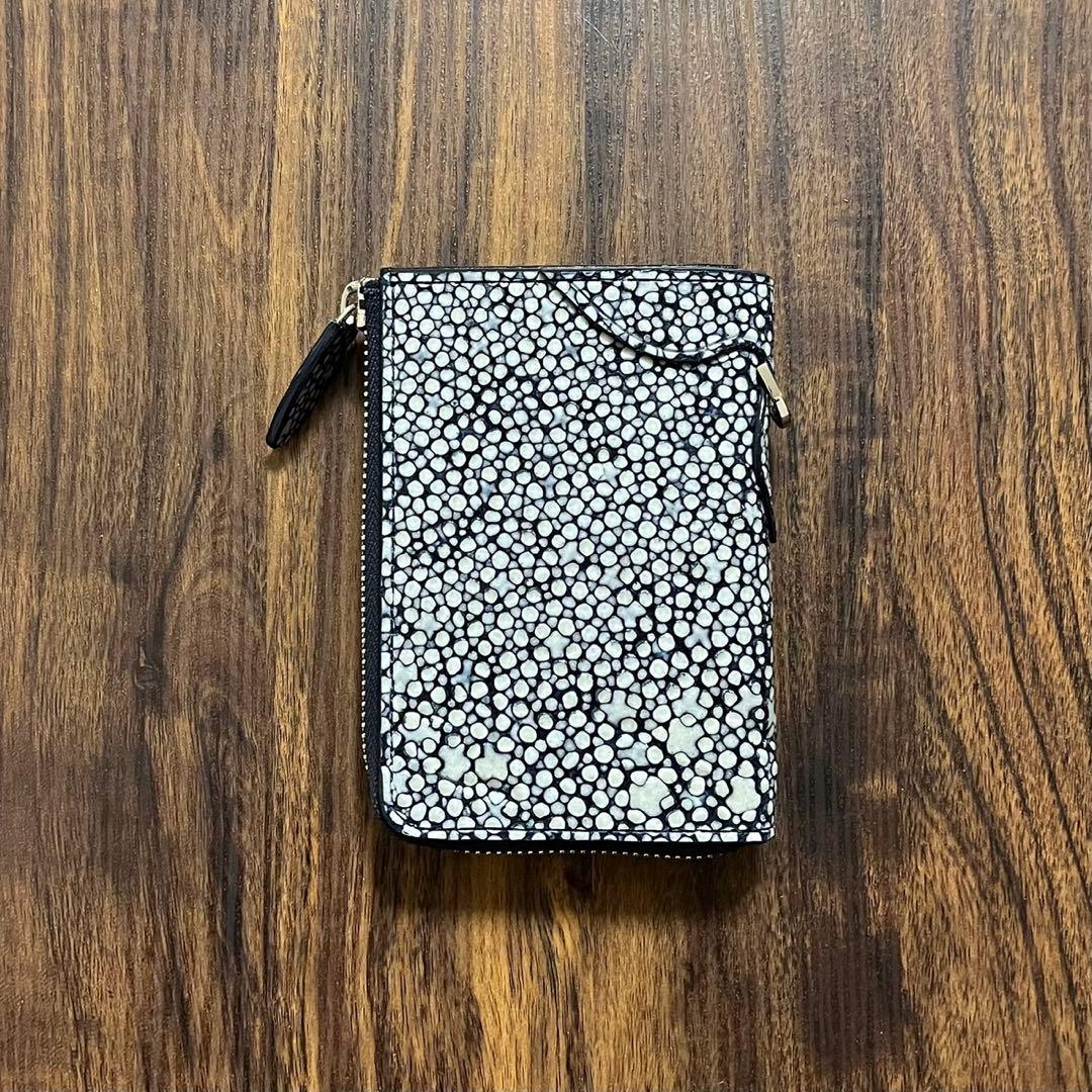 ドラおやじ【新品・未使用】スタースティングレイ　コンパクトハーフウォレット