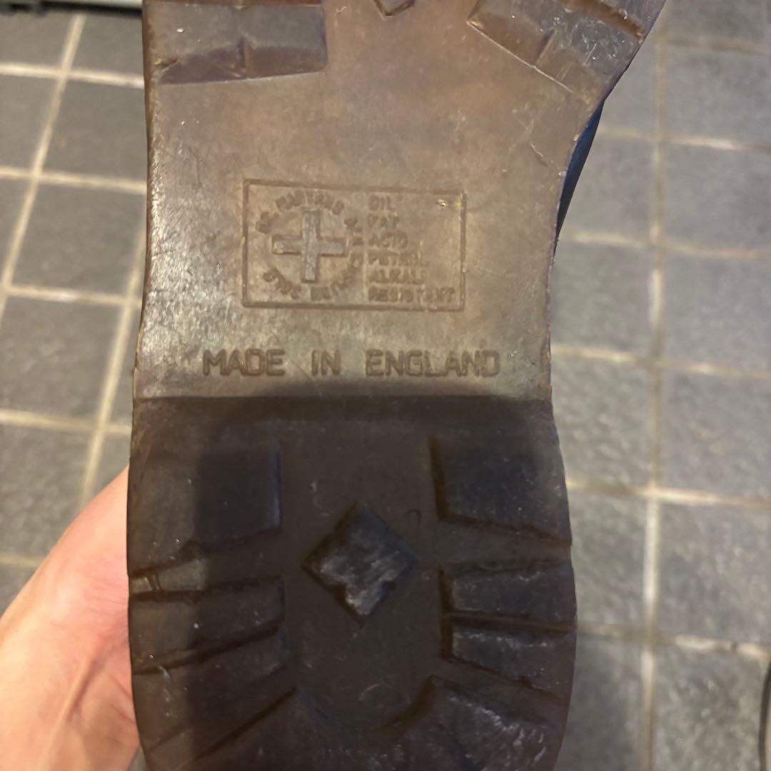 T*u様 Dr.Martin 6ホール UK9 英国製 常田大希着用 vinta