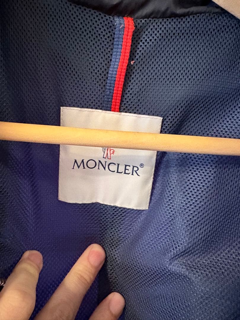 美品 モンクレール SANVEL ナイロンコート ネイビー　サイズ2 フード