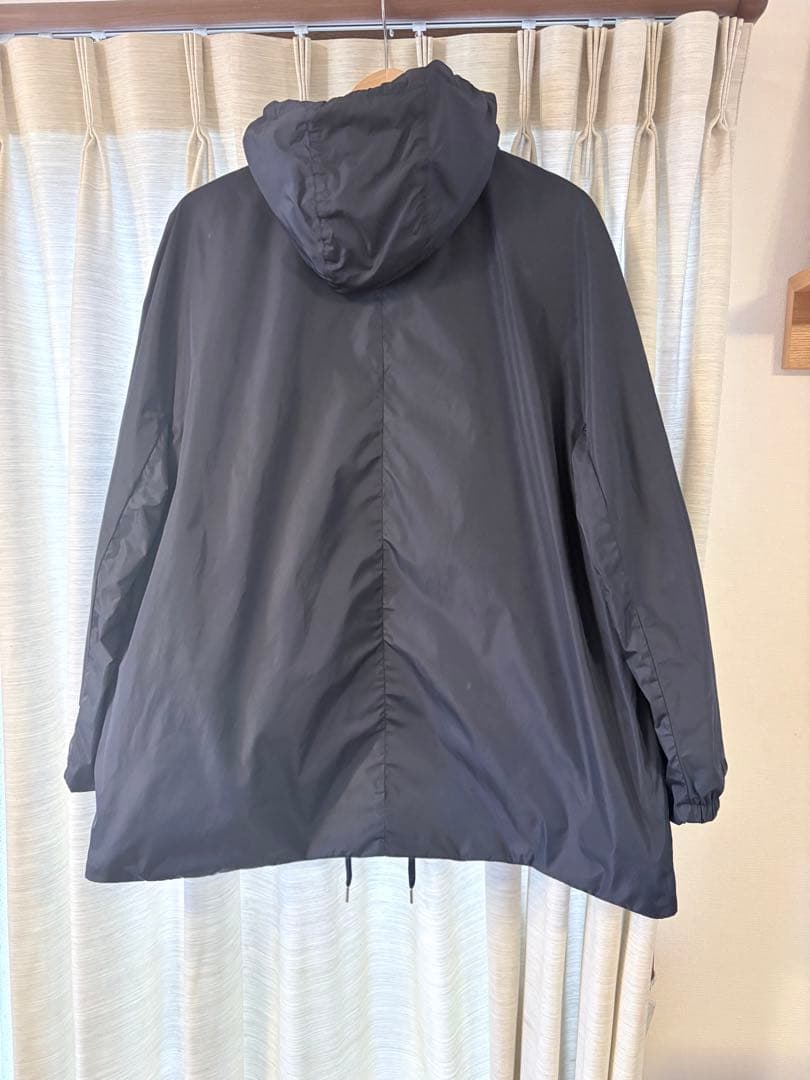 美品 モンクレール SANVEL ナイロンコート ネイビー　サイズ2 フード