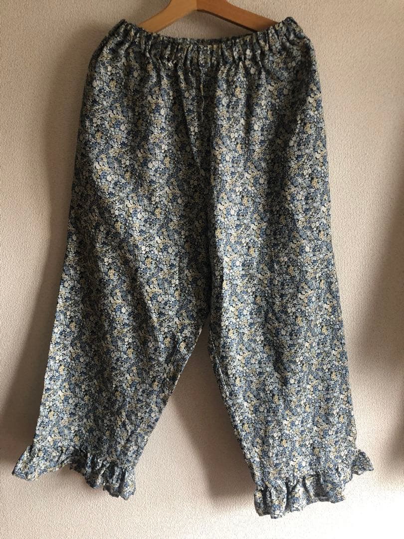 ネストローブ　リネンリバティフリルパンツ