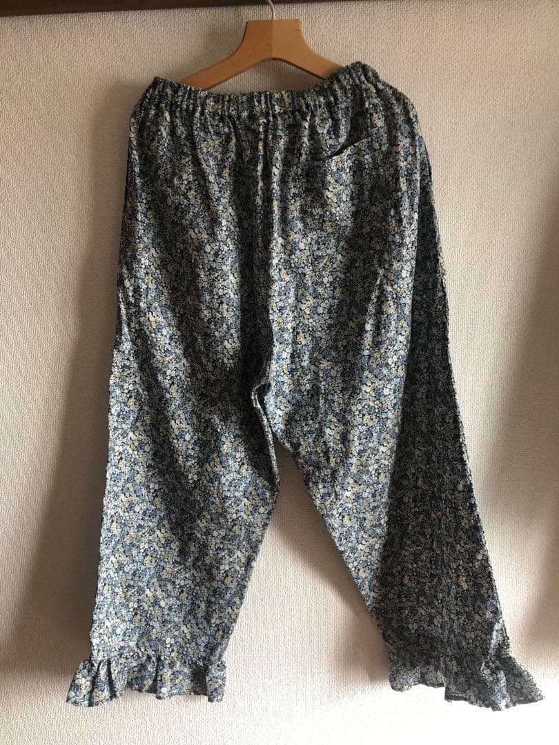 ネストローブ　リネンリバティフリルパンツ