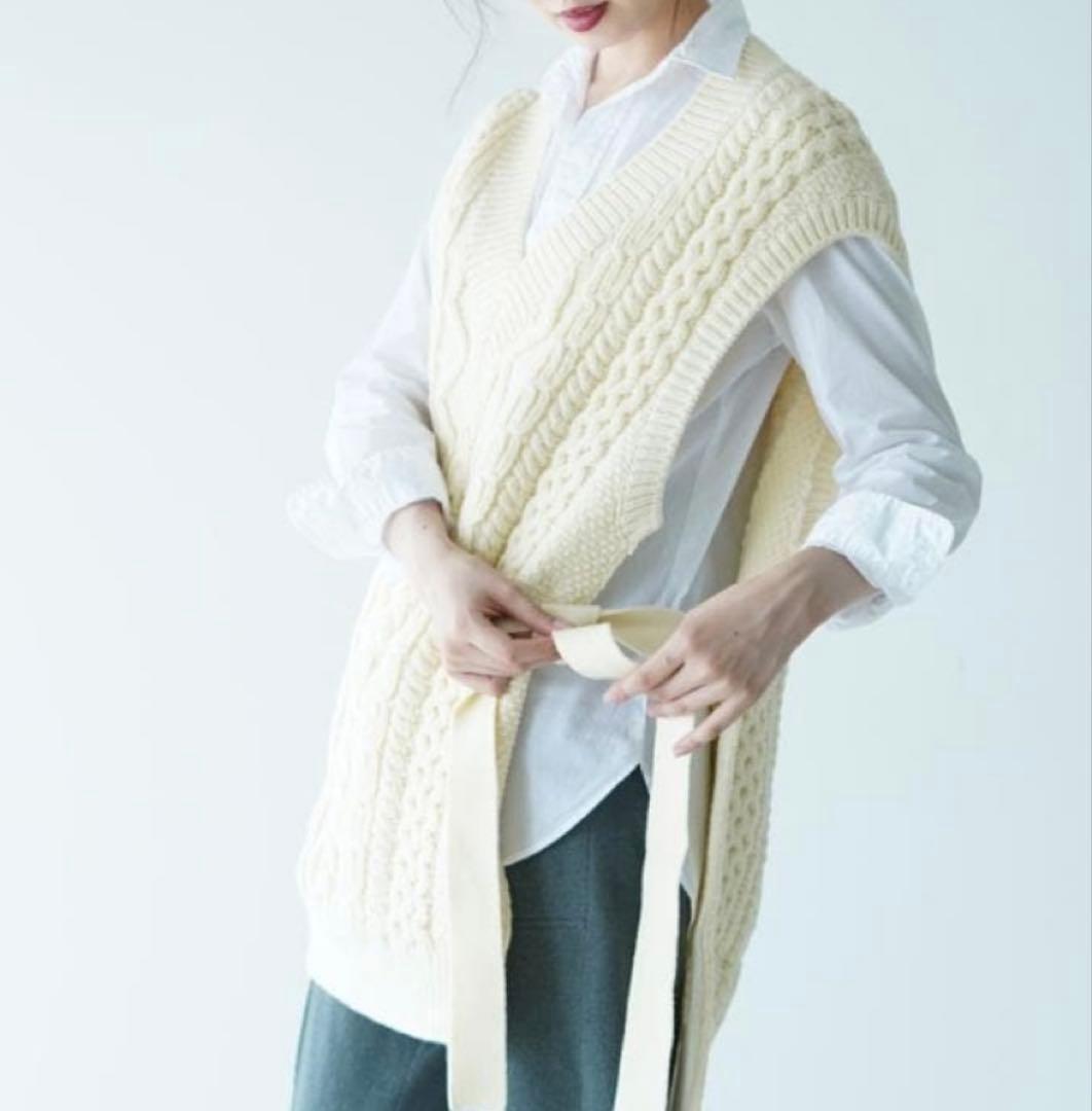 最終価格 unfil アンフィル アイボリー ケーブル編みニット ベスト