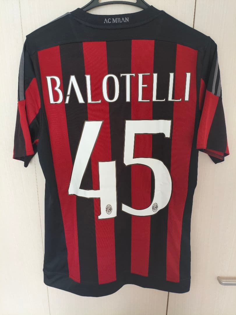 【極美品/正規品】セリエA　ACミラン　バロテッリ　ユニフォーム