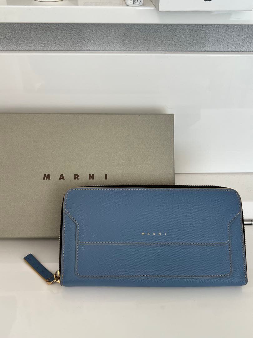 MARNI ブルーレザー 長財布
