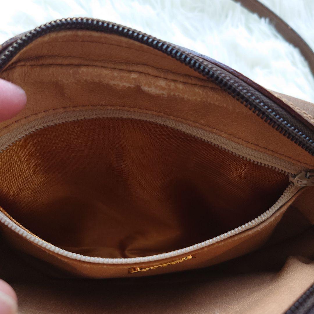 ✨GUCCI ✨PLUSGGキャンバス ショルダーバッグ 美品‼️