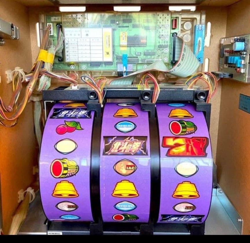 実機北斗の拳　4号機　不要機付　送料込み　年末セール31日まで