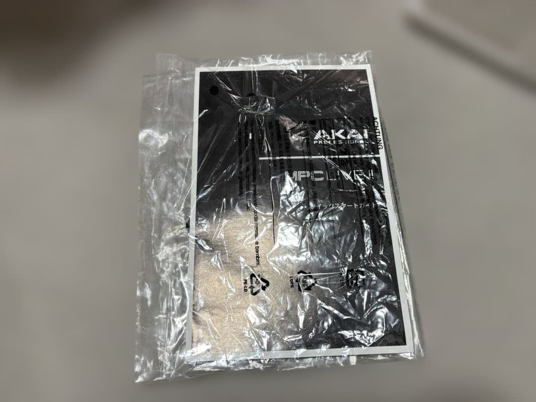 【極美品】MPC LIVE II（日本国内正規品・液晶フィルム付・完品・解除済）